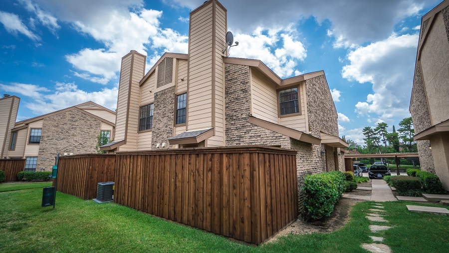huntington-cove-townhomes-farmers-branch-tx-building-photo-1
