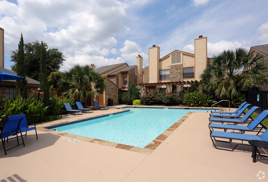 huntington-cove-townhomes-farmers-branch-tx-building-photo-38