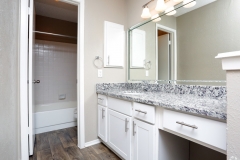 huntington-cove-townhomes-farmers-branch-tx-2br2bastudy-premium-unit-4